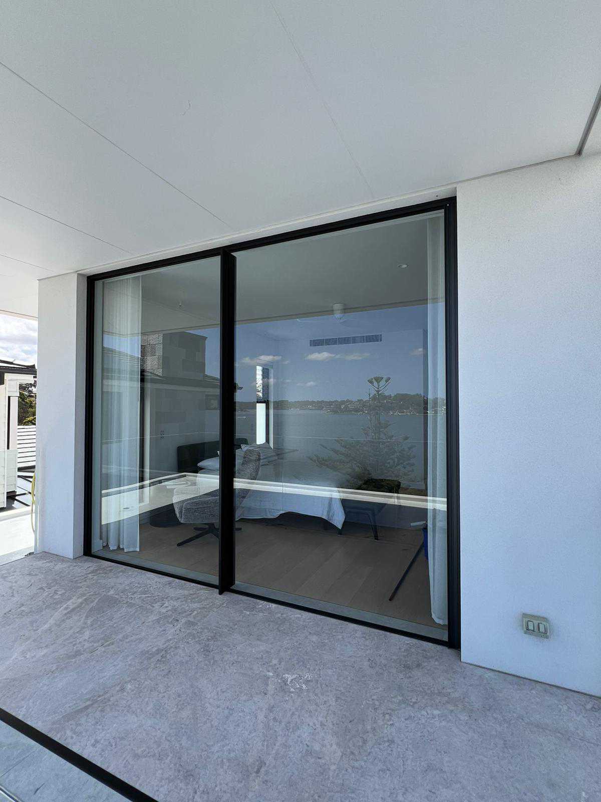 Commercial window cleaning